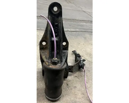 Brackets, Misc. PETERBILT 386 High Mountain Horsepower