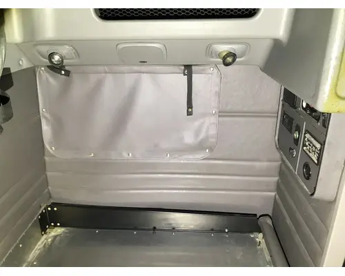 Interior Parts, Misc. Peterbilt 386 Vander Haags Inc Cb