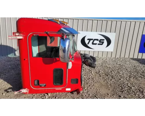 Peterbilt 386 Cab