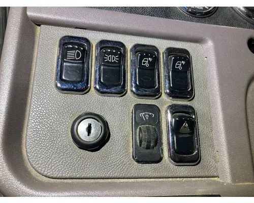 Peterbilt 386 Dash Assembly