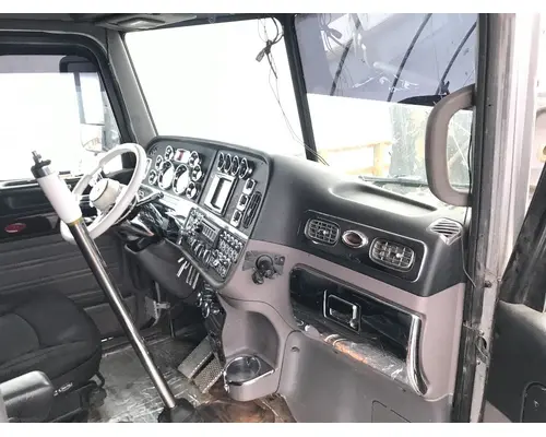 Peterbilt 386 Dash Assembly