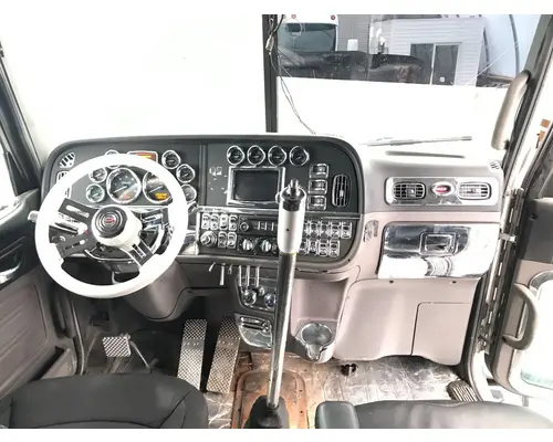 Peterbilt 386 Dash Assembly