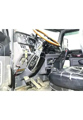 Peterbilt 386 Dash Assembly