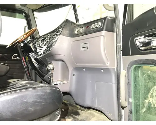 Peterbilt 386 Dash Assembly