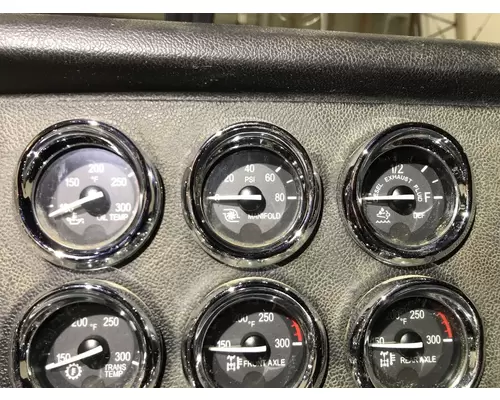 Peterbilt 386 Dash Assembly