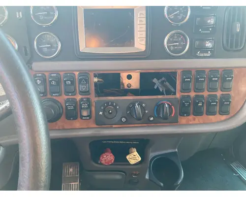 Peterbilt 386 Dash Assembly