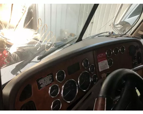 Peterbilt 386 Dash Assembly