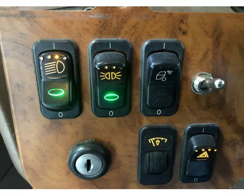 Peterbilt 386 Dash Assembly