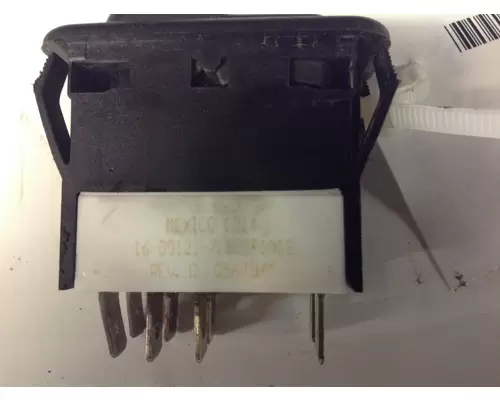 Peterbilt 386 DashConsole Switch