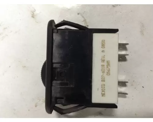 Peterbilt 386 DashConsole Switch