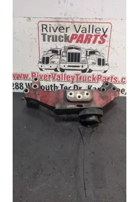 Peterbilt 386 Engine Mounts