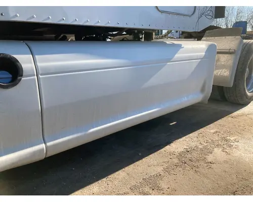Peterbilt 386 Fairing (Side)