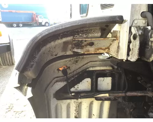 Peterbilt 386 Fender