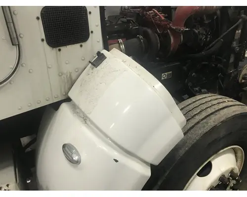 Peterbilt 386 Fender