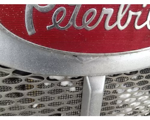 Peterbilt 386 Grille