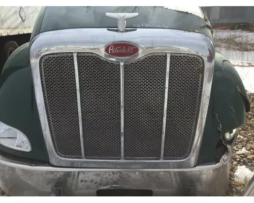 Peterbilt 386 Grille