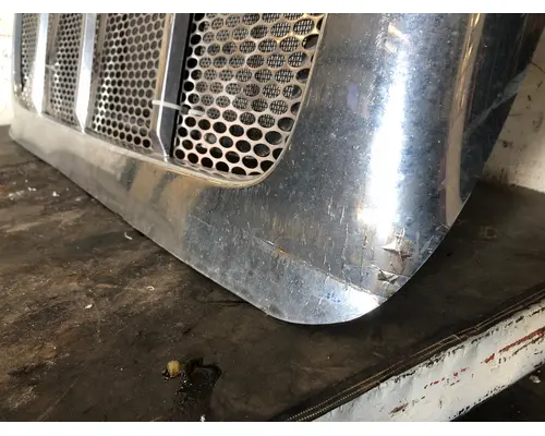 Peterbilt 386 Grille