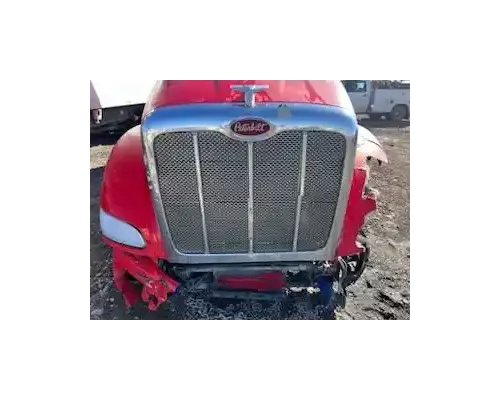 Peterbilt 386 Grille