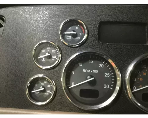 Peterbilt 386 Instrument Cluster