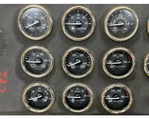 Peterbilt 386 Instrument Cluster