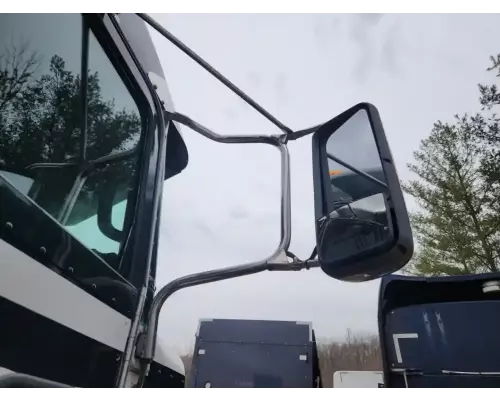 Peterbilt 386 Mirror (Side View)