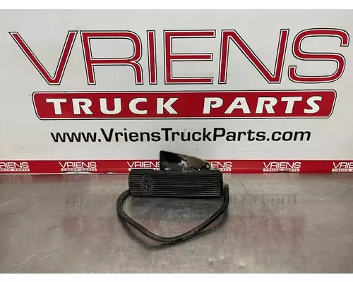 Brake / Clutch Pedal Box PETERBILT 386 Vriens Truck Parts