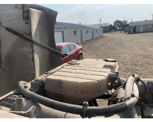 Peterbilt 386 Radiator Overflow Bottle  Surge Tank