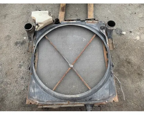 Radiator PETERBILT 386 Payless Truck Parts