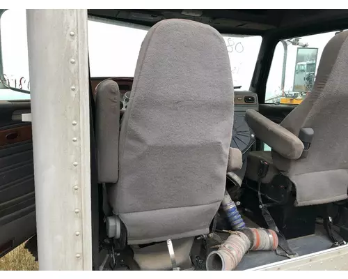 Peterbilt 386 Seat (Air Ride Seat)