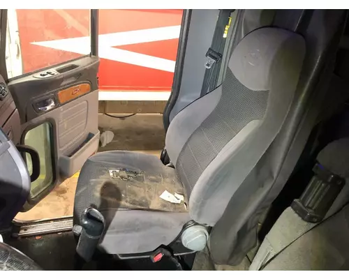 Seat, Front Peterbilt 386 Vander Haags Inc Sf