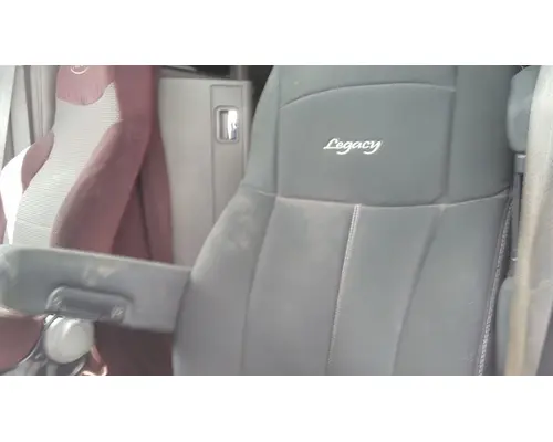 Seat, Front PETERBILT 386 LKQ Heavy Truck - Goodys