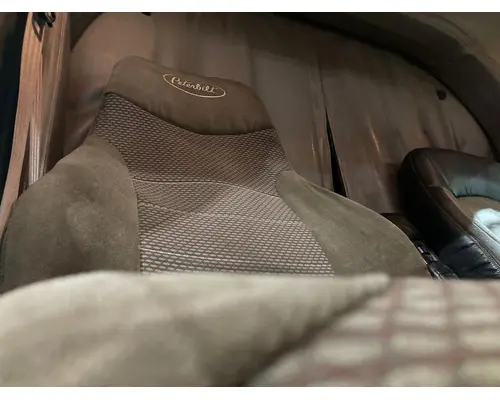 Seat, Front Peterbilt 386 Vander Haags Inc WM
