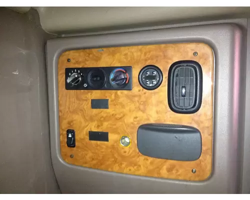 Peterbilt 386 Sleeper Controls