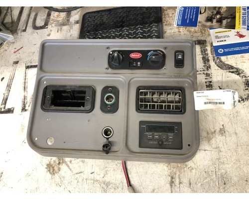 Peterbilt 386 Sleeper Controls