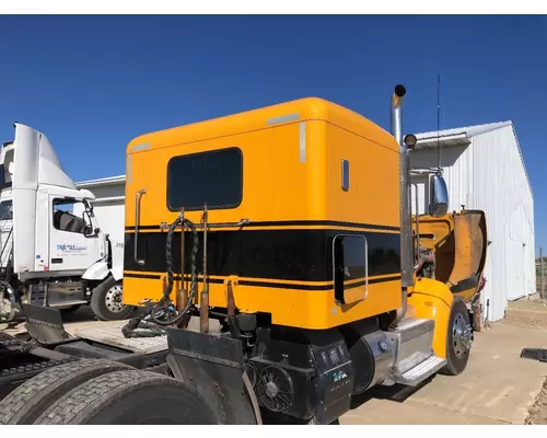 Peterbilt 386 Sleeper