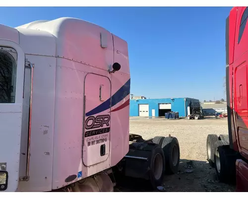 Peterbilt 386 Sleeper