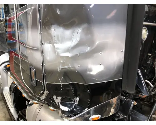 Peterbilt 386 Sleeper