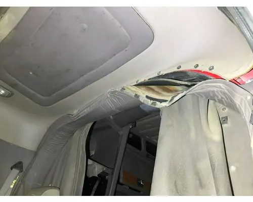 Peterbilt 386 Sleeper