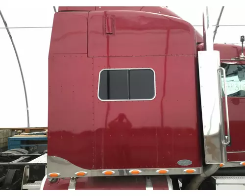 Peterbilt 386 Sleeper