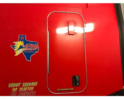 Peterbilt 386 Sleeper