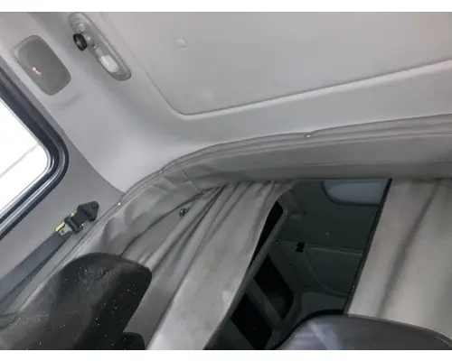 Peterbilt 386 Sleeper