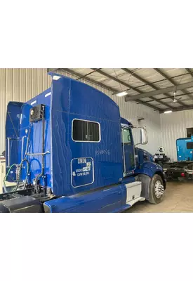 Peterbilt 386 Sleeper