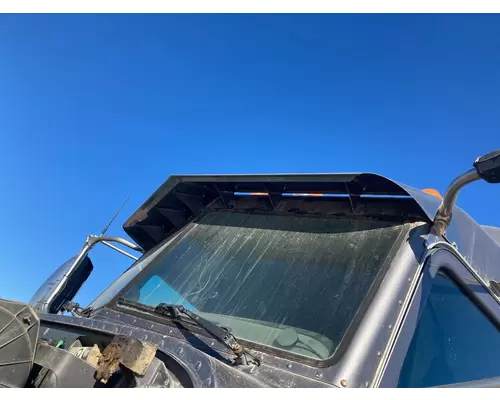 Peterbilt 386 Sun Visor (Exterior)