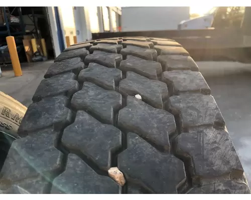 Peterbilt 386 Tires