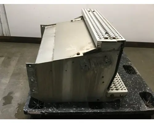 Peterbilt 386 Tool Box