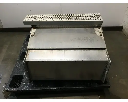 Peterbilt 386 Tool Box