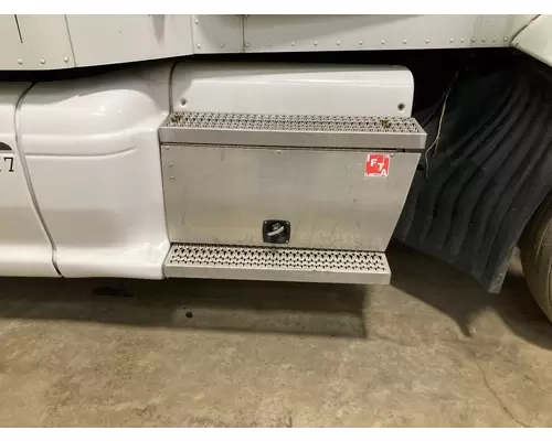 Peterbilt 386 Tool Box