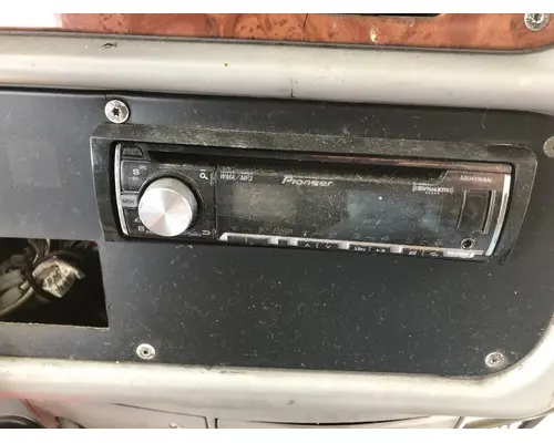 Radio Peterbilt 387 Vander Haags Inc Sp