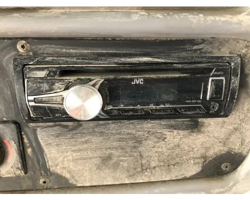 Radio Peterbilt 387 Vander Haags Inc Cb