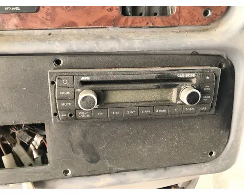 Radio Peterbilt 387 Vander Haags Inc Cb